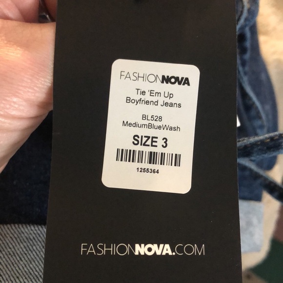 NWT Tie ‘Em Up Boyfriend Jeans—Medium Blue Wash, size 3 - Picture 5 of 9